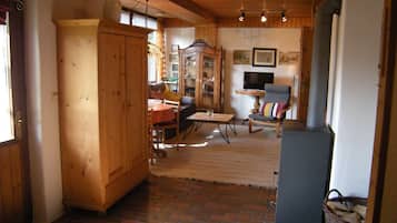 TV, fireplace, DVD player, stereo