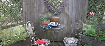 Vakantiewoning 'Rhön-Antik' met bergzicht, gemeenschappelijk zwembad en wifi