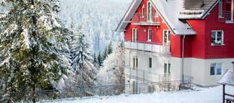 Apartment 'Tannenblick 8-1' with Private Terrace, Shared Garden and Wi-Fi