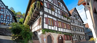 Holiday Apartment 'Im Strumpfweberhaus' with Private Terrace and Wi-Fi