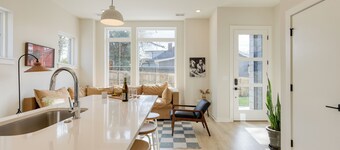 Stunning New Build in East Nash | Minutes to Broadway | The Stage by AvantStay