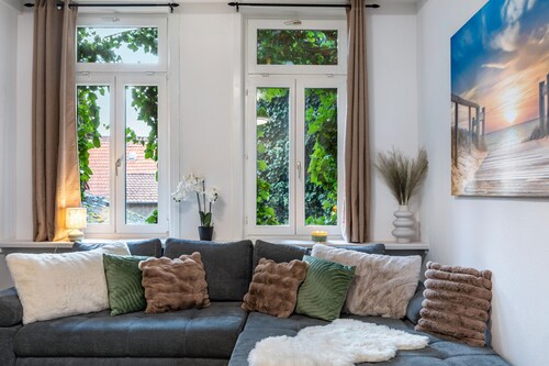 Apartment 'Marktplatz Ferienwohnung' with Wi-Fi