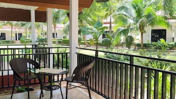 Chambre Double Standard, balcon, vue jardin | Terrasse/Patio