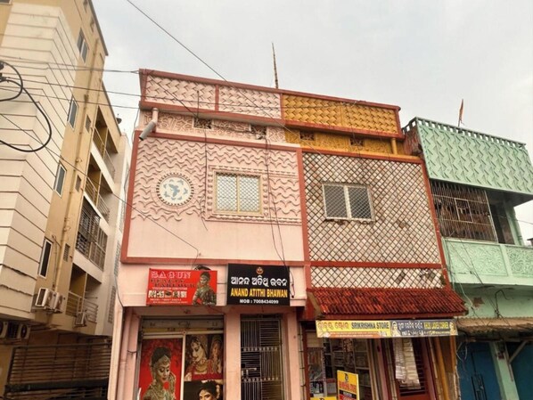 Interior entrance - Goroomgo Anand Atithi Bhawan Puri (Puri)