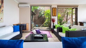 Superior Villa, Sea View | Living area - Aomi Villa (Senggigi)