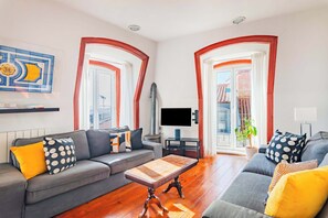 City Duplex, 3 Bedrooms, Balcony, River View | Living area | Flat-screen TV