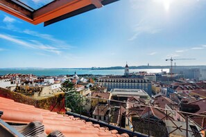 City-Maisonette, 3 Schlafzimmer, Balkon, Flussblick | Ausblick vom Zimmer