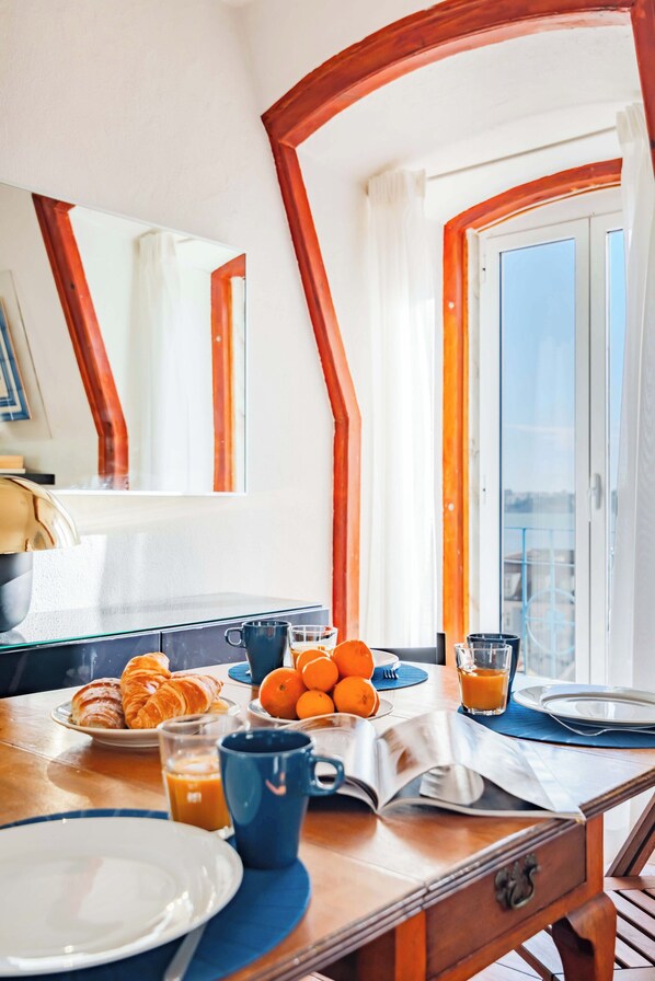 City Duplex, 3 Bedrooms, Balcony, River View | Living area | Flat-screen TV