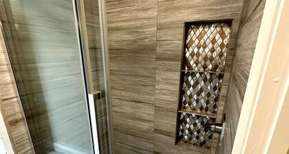 Spacious 5-bedroom Modern Home Yuba City with massive backyard, newly remodeled