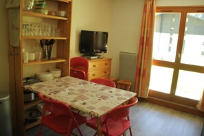 Dining - Linga Lga101 Telecabine & Nature 4 Pers (Chatel)