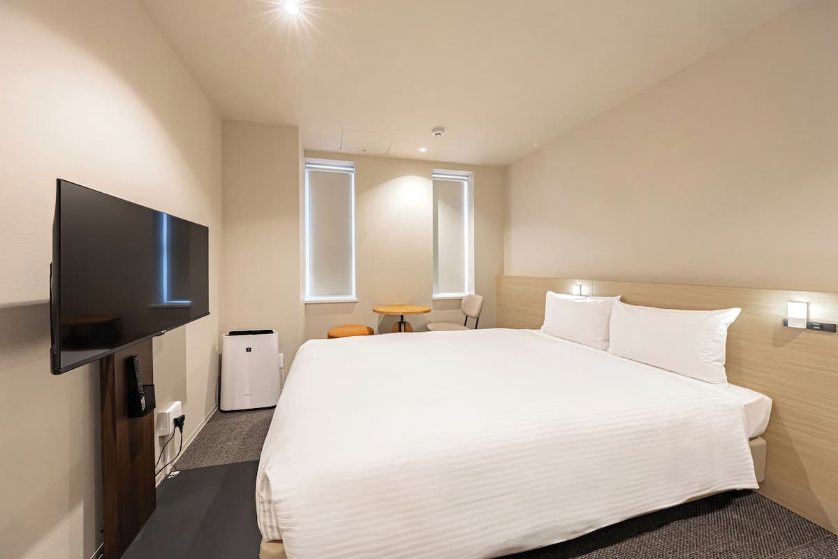 Private Room for 1-2 with Private Shower room, Non Smoking (Double Bed) | Soundproofing, free WiFi, bed sheets