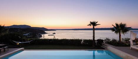 Piscine extérieure, piscine chauffée