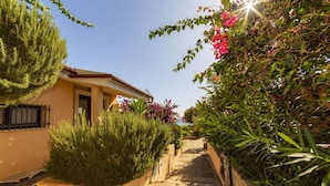Unclassified image, 4 of 14, button - Cosy apartment for 6 guests with A/C and TV (Villaputzu)