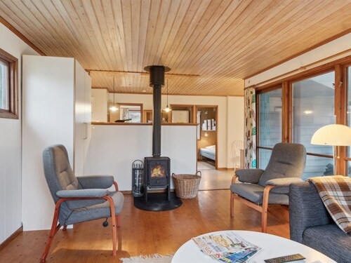 "Ginette" - 500m from the sea by Interhome