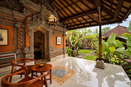 Terrace/patio. Puri Anyar Ubud by Puri Signatures