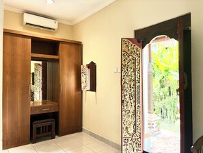 高級客房, 花園景 | 獨特設計、獨特裝修、書桌、手提電腦工作空間