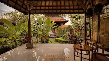 Superior Double Room, Garden View | Terrace/patio