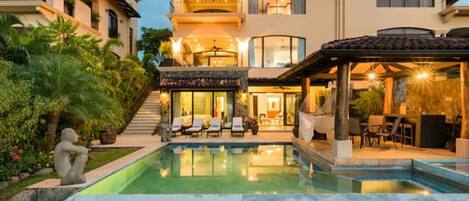 House | 4 bedrooms, Internet