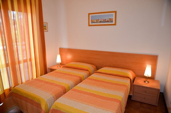 2 bedrooms