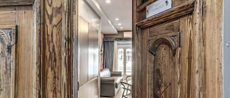 Deluxe Apartment | Living area | TV