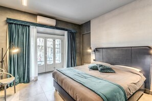 Leilighet – deluxe | 1 soverom, safe på rommet, skrivebord og strykejern/-brett