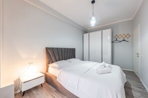 2 bedrooms - The Teal Spot Balcony View Apartment (Tirana)