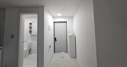 Charming house in pleasant Gwangju-si with WiFi, AC