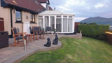 House | Terrace/patio