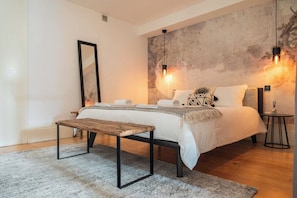2 slaapkamers, een strijkplank/strijkijzer, wifi, beddengoed