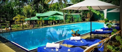 Deluxe House, Private Pool, Garden View | Private pool