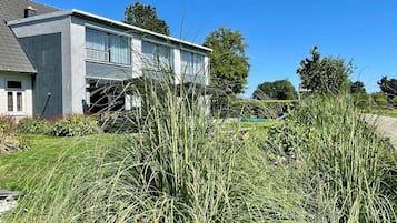 House | Garden