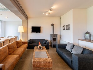 House | Living room - Villa Near Teuge Airport and Paleis 't Loo (Teuge)