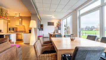 House | Dining