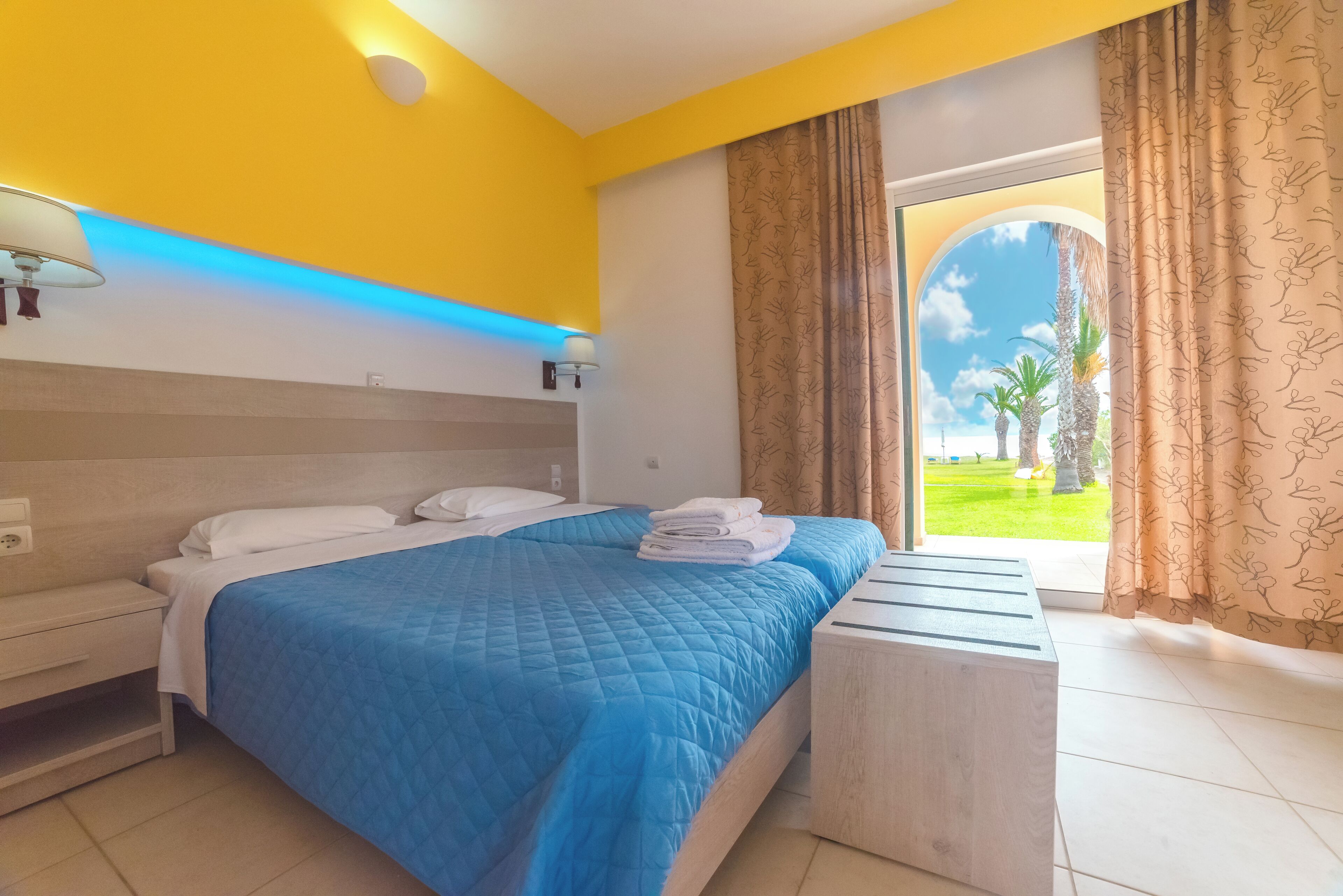 1 chambre, fer et planche à repasser, lit parapluie, Wi-Fi gratuit