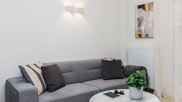 Smart TV, Netflix, streaming services