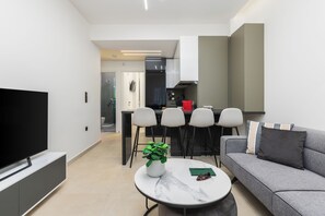 アパートメント バルコニー シティビュー | リビング エリア | スマートテレビ、Netflix、ストリーミングサービス