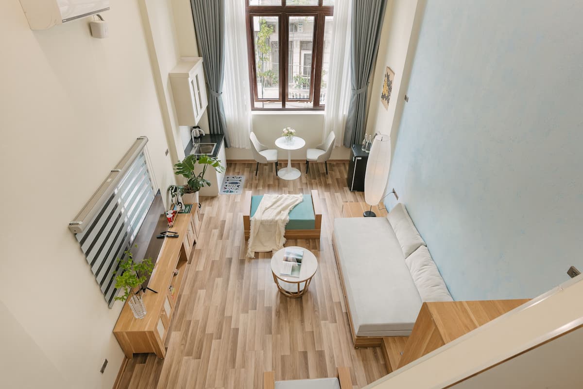 Family Duplex, City View | Private kitchenette | Cookware/dishes/utensils, freezer, paper towels