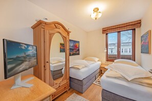 2 Schlafzimmer, Bügeleisen/Bügelbrett, Reisekinderbett, kostenloses WLAN