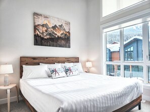 3 bedrooms, free WiFi, bed sheets - 3 BDRM NEW townhome at Nordix w/ private hot tub (Panorama)