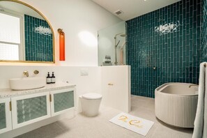 Villa, 3 Bedrooms, Private Pool | Bathroom | Hair dryer, bathrobes, slippers, towels - The Cali Villas Canggu (Canggu)