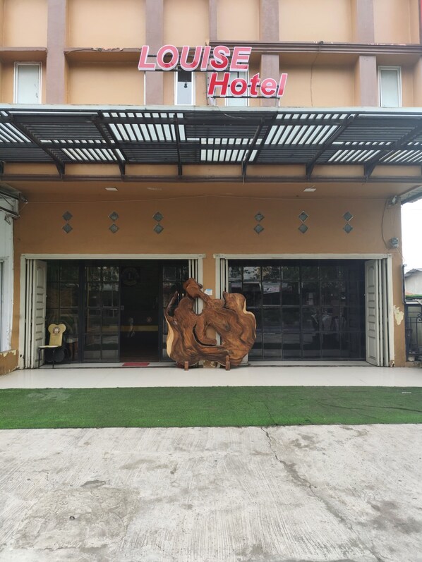 Exterior - LOUISE HOTEL (Medan)