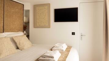 Bureau, Wi-Fi gratuit, draps fournis