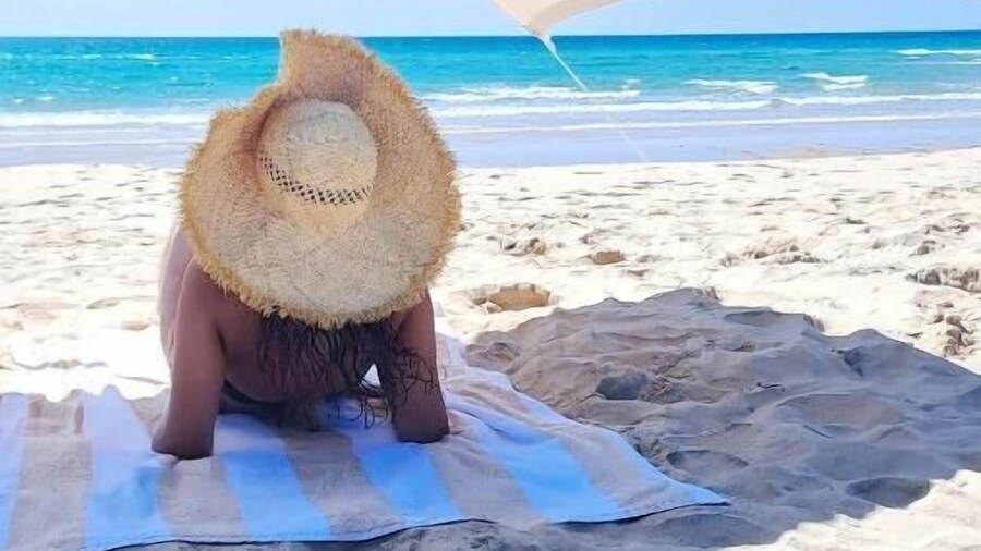 Coral Villa - Luxury Beachfront Villa with Private Pool by Karula