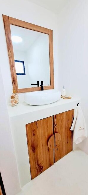 Luxury Villa, Private Pool, Beach View | Bathroom - Coral Villa - Luxury Beachfront Villa with Private Pool by Karula (Inhambane)