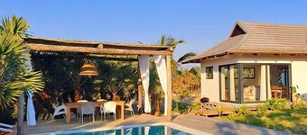 คอรัล วิลลา - ลักชัวรี บีชฟรอนต์ วิลลา วิท ไพรเวท พูล บาย คารูลา