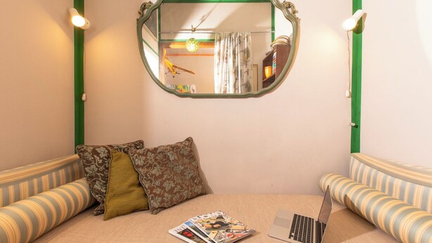 Desk, laptop workspace, free WiFi - Albergo La Felicina  (San Piero A Sieve)