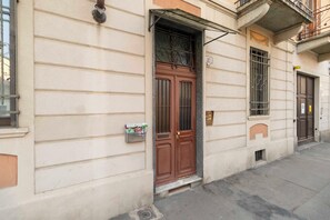 Front of property - Moretta Apartments by Wonderful Italy (Turin)