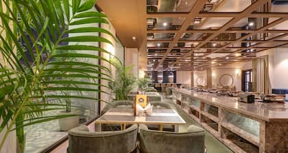 Saltstayz Premier - Mohali Chandigarh