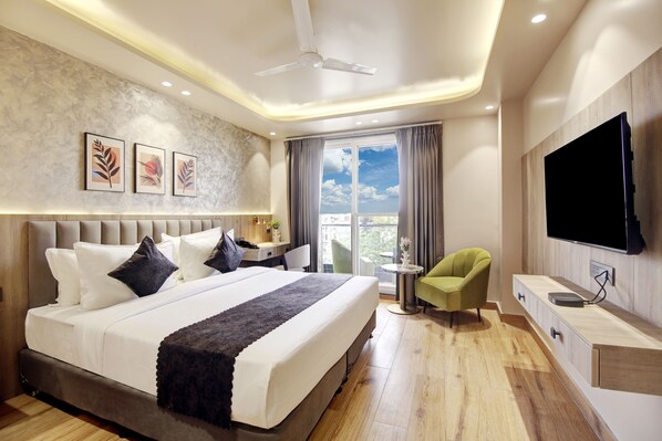 Superior Room Balcony with City View