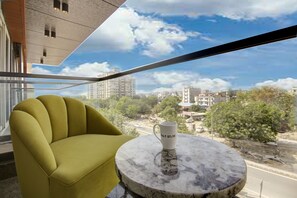 Balcony view - Saltstayz Premier - Near Golf Course Road & Sector 57 (Gurugram)